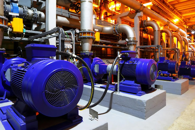Giant industrial pumps Giant industrial pumps